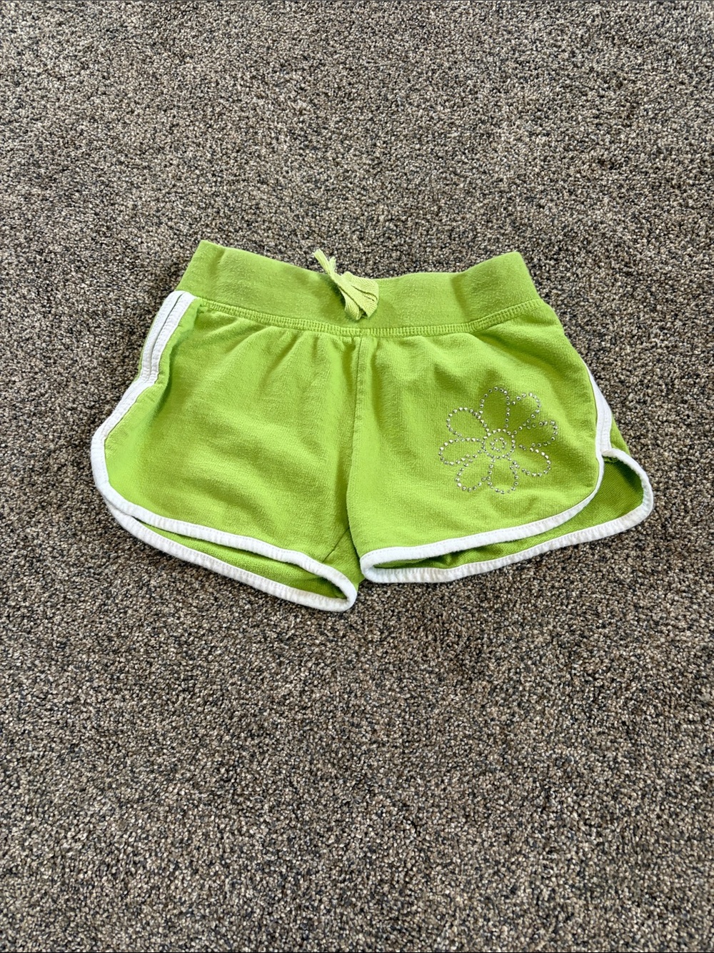 Lime Green Girls Shorts with White Trim and Daisy Size 7/8